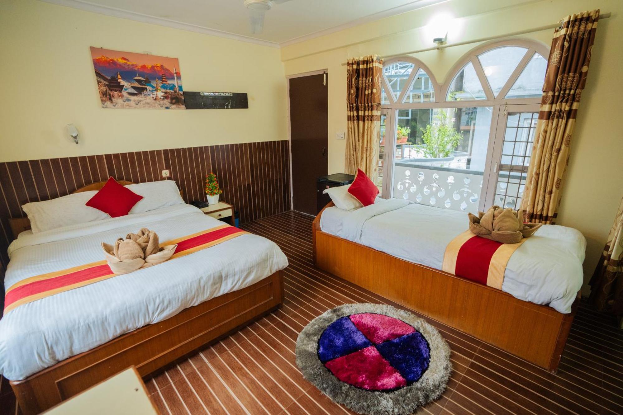 Hotel Himalayan Inn Pokhara Exterior photo