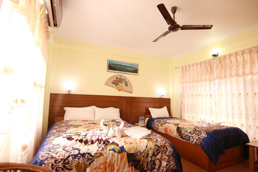 Hotel Himalayan Inn Pokhara Exterior photo