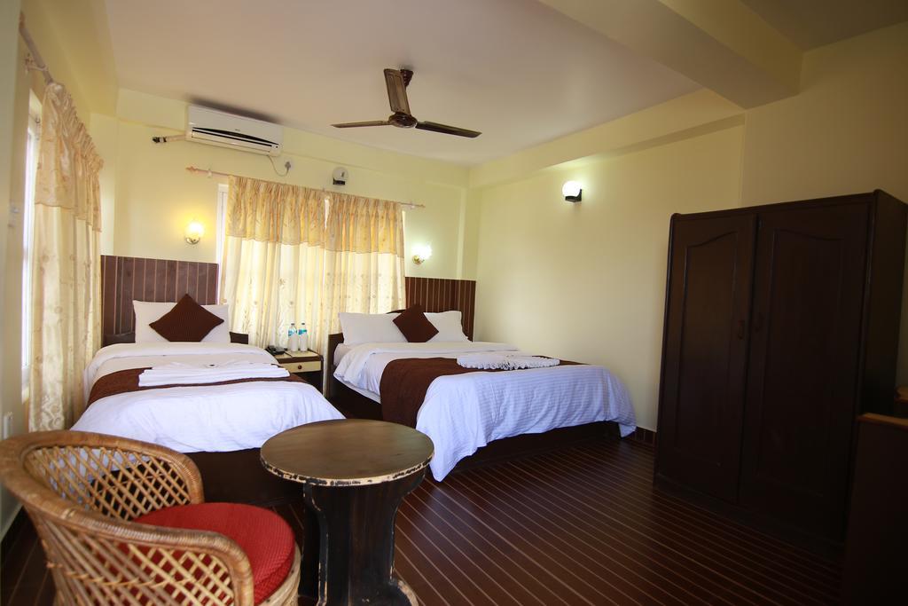 Hotel Himalayan Inn Pokhara Exterior photo