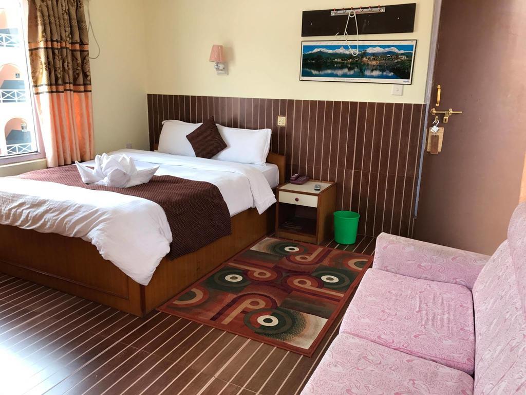 Hotel Himalayan Inn Pokhara Exterior photo