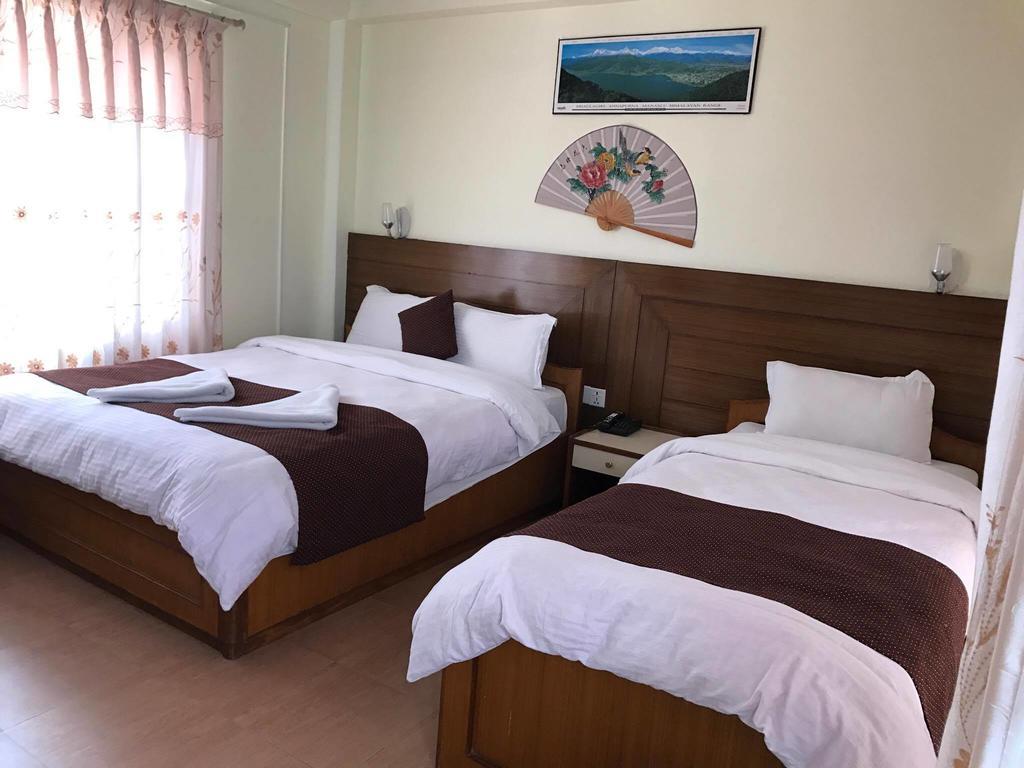 Hotel Himalayan Inn Pokhara Exterior photo
