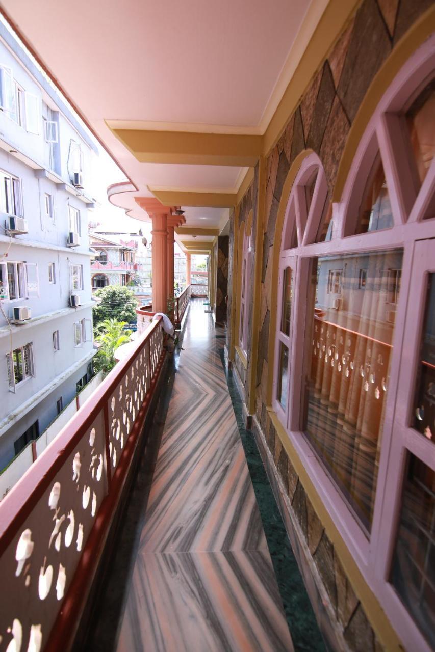 Hotel Himalayan Inn Pokhara Exterior photo