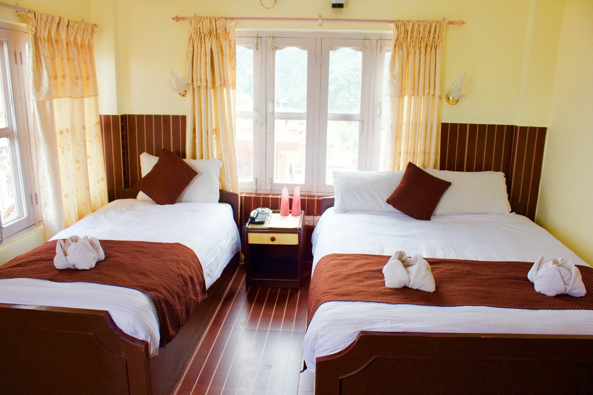 Hotel Himalayan Inn Pokhara Exterior photo